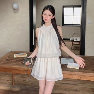 吊帶連衣裙今年流行爆款 裙子 海邊度假風(fēng)小個(gè)子掛脖無(wú)袖 2025年夏季