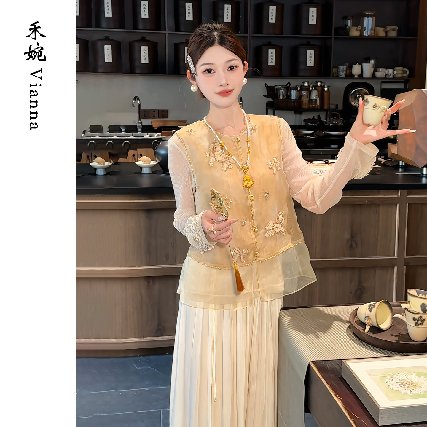 禾婉【雾里看花】重工刺绣提花钉珠马甲女春款新中式国风无袖上衣