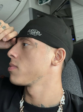 SYNA 新款时尚潮流百搭高质量简约嘻哈 刺绣个性无缝冷帽男女同款