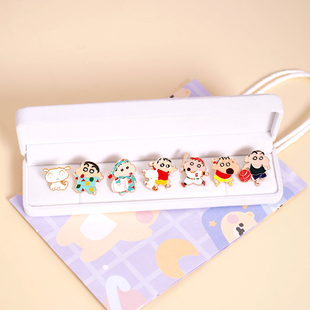 高颜值蜡笔小新胸针礼盒生日礼物女生送闺蜜朋友女孩实用高级圣诞