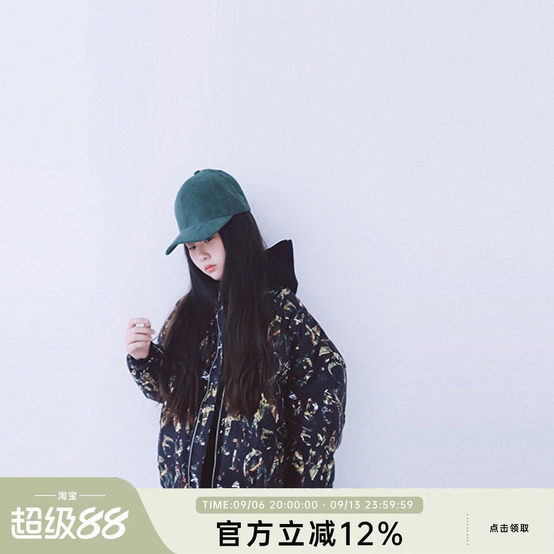 H AND E原创女童个性迷彩字母羽绒服加厚保暖白鸭绒儿童长款外套