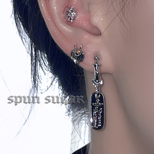 西太后薇薇安同款字母土星耳环女