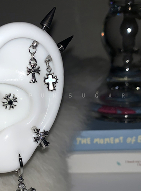 十字架恶魔钉耳骨钉钛钢甜酷尖锥耳钉穿刺个性十字架耳圈耳环耳饰