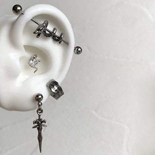 剑形吊坠耳环耳饰 暗黑酷帅蛇形耳骨钉钛钢立体小蛇耳桥耳蜗钉个性