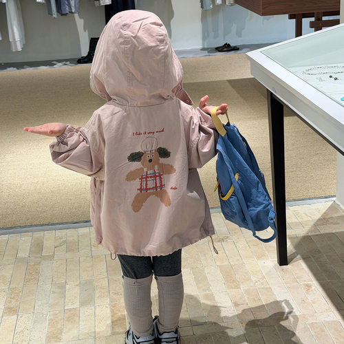 女童秋季连帽印花中长款风衣