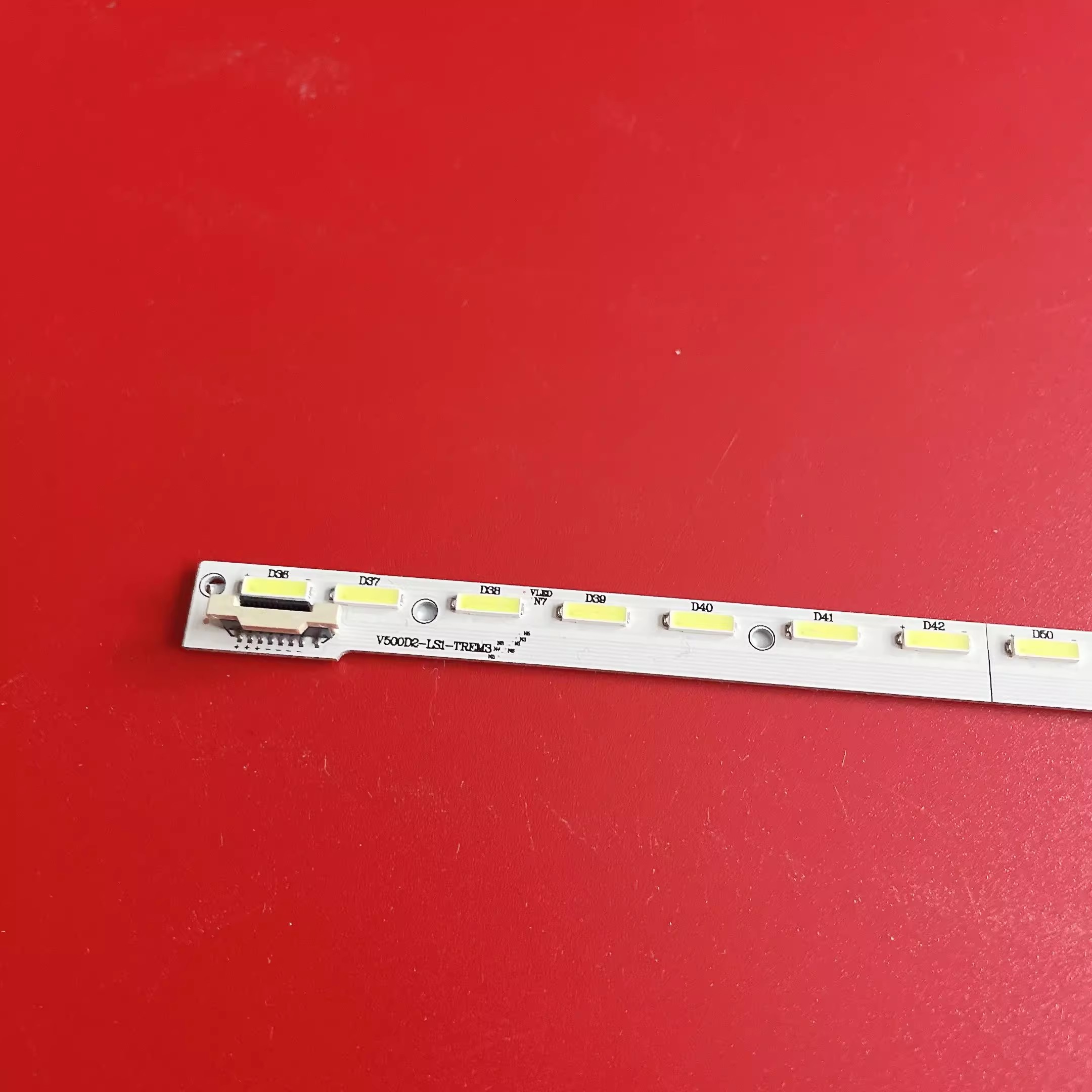 适用于创维50E690U TCL L50M90-UD D50A910U灯条V500D2-LS1-TR