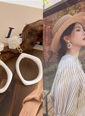 几何亚克力耳钉2026新款简约个性银针耳环轻奢气质高级感法式耳饰