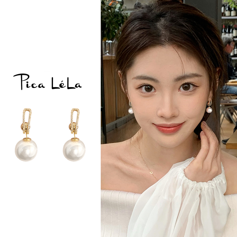 s925银针气质珍珠款耳钉