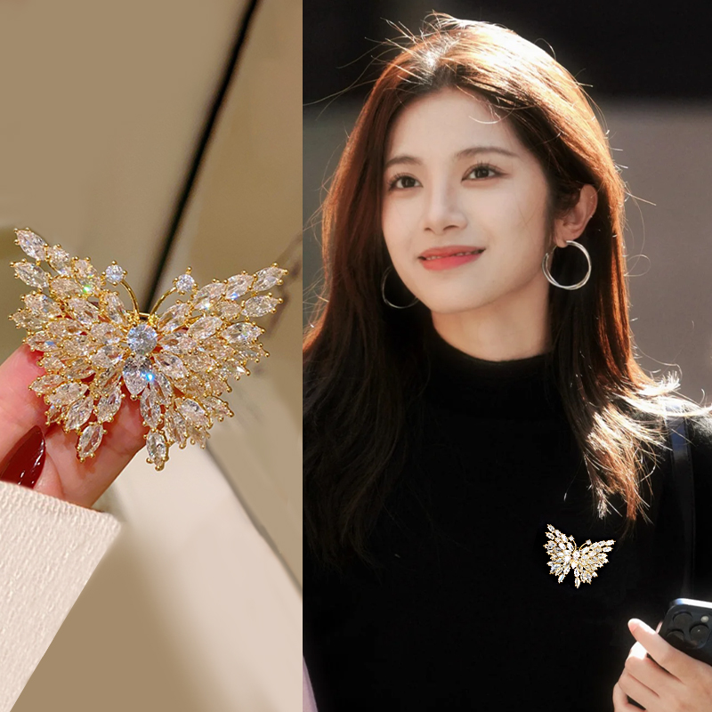 奢华气质蝴蝶胸针轻奢