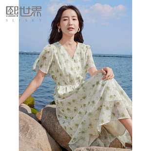 熙世界碎花裙子女夏天2024年新款 气质V领绿色印花雪纺连衣裙 法式