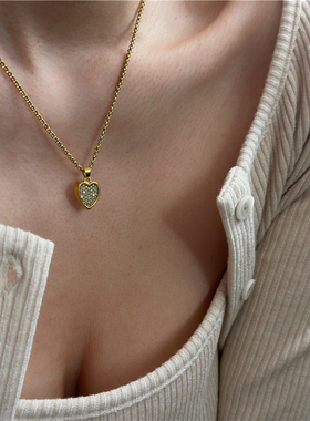 安小柏◆高保色 复古法式桃心型爱心18k镀金属风百搭叠戴锁骨项链