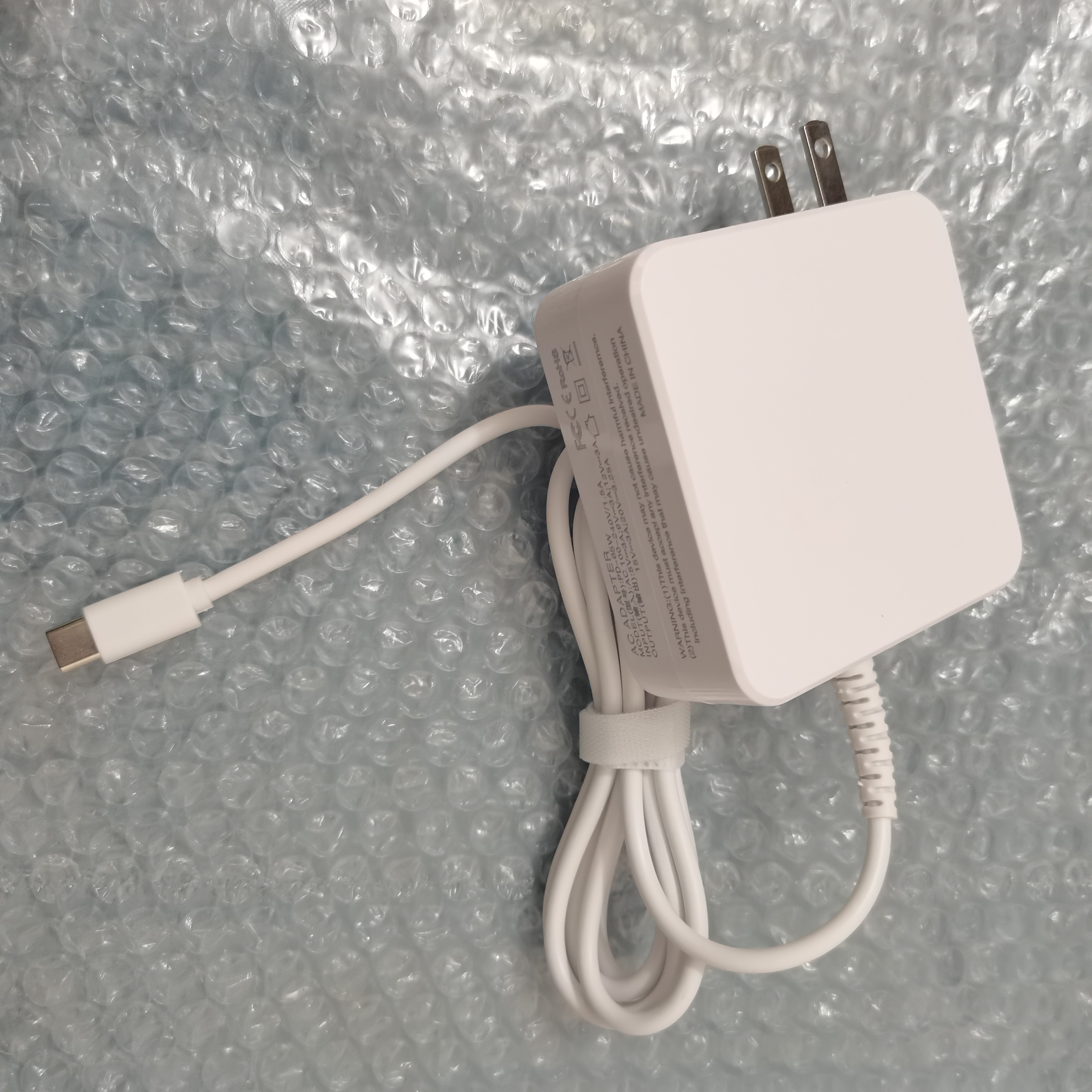 适用VLT-W50华为笔记本电脑充电器头荣耀MatebookXs电源适配器线 - 实物图