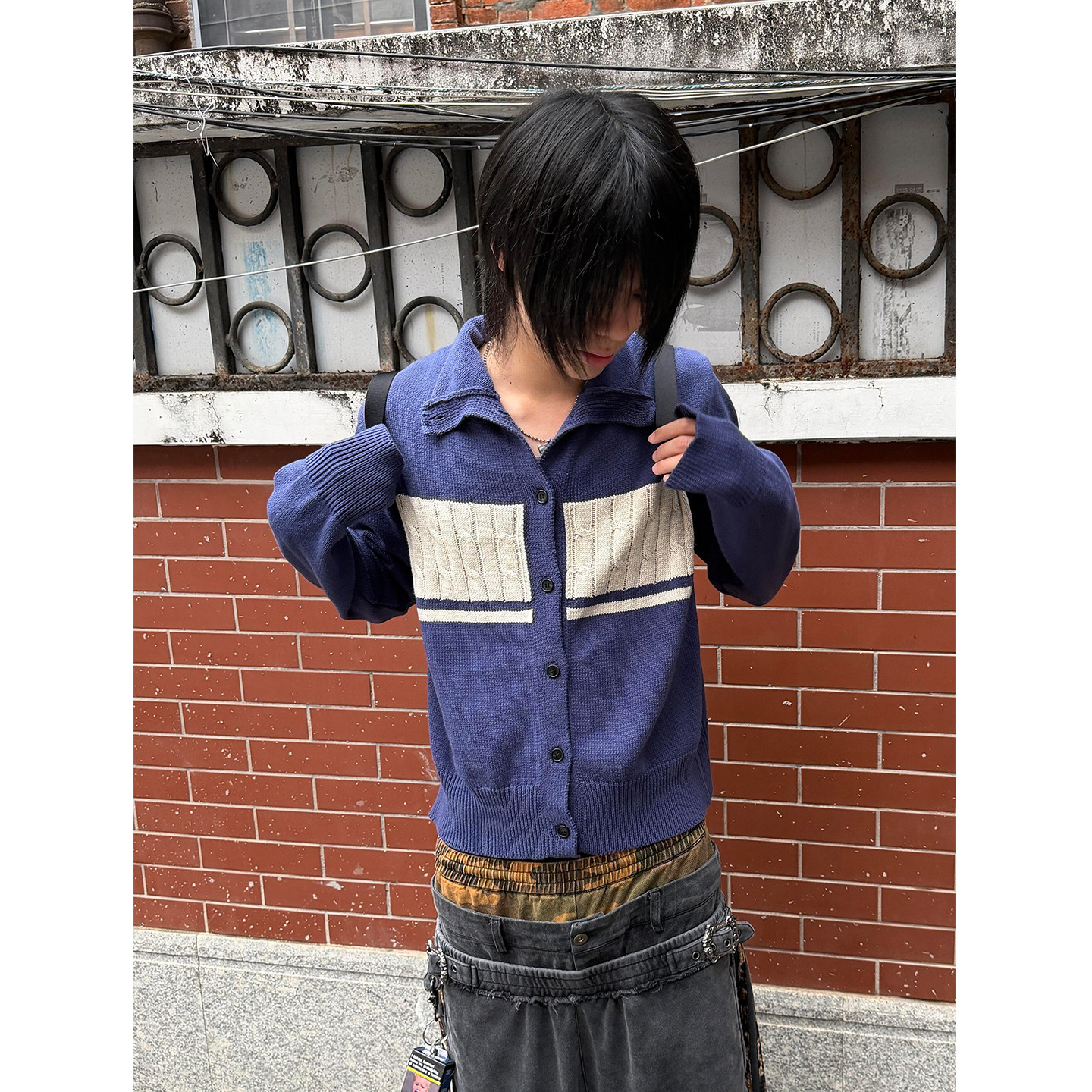 蓝白绞花半高领可翻领刺绣复古学院针织衫毛衣男秋冬季慵懒风外套