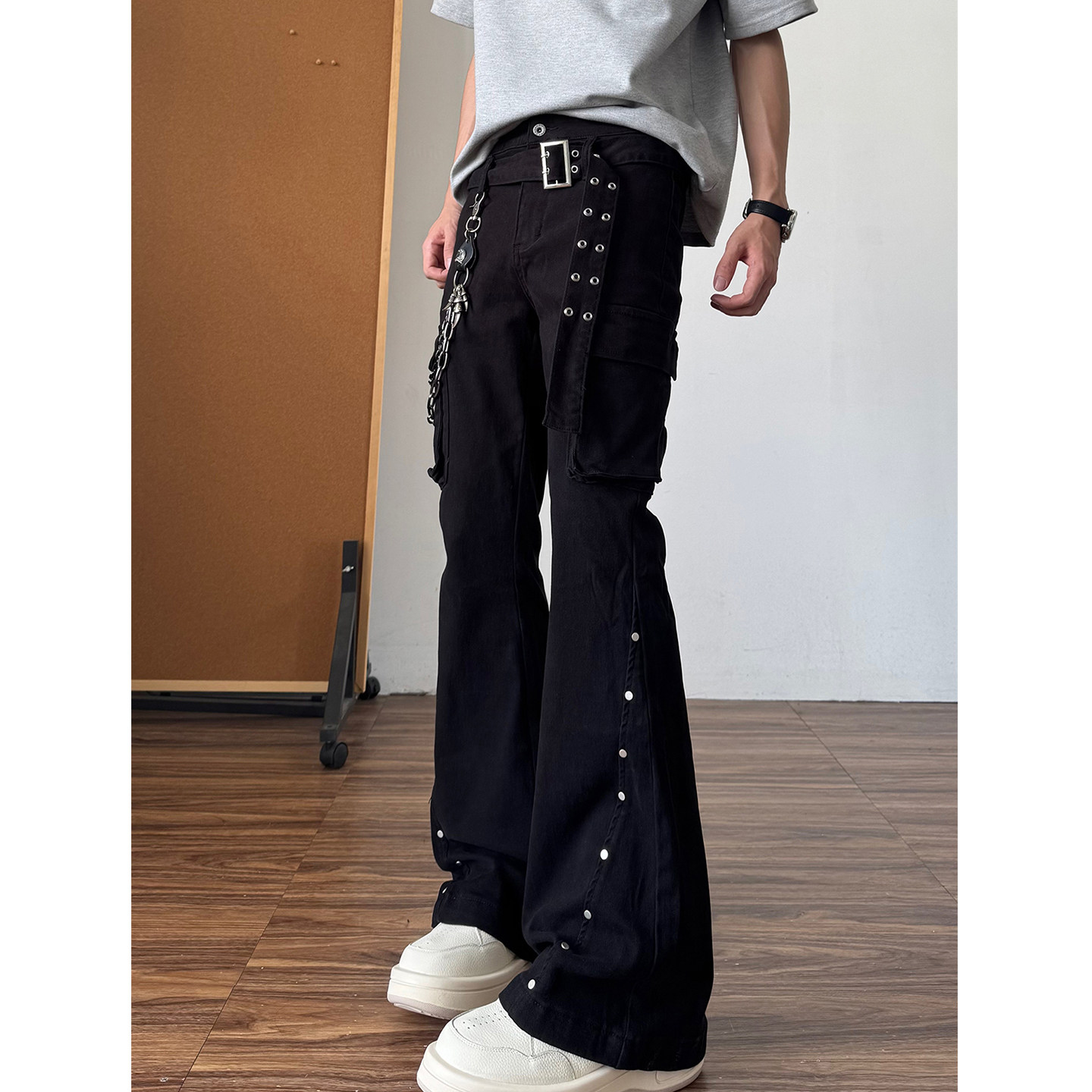 腰带铆钉微喇牛仔裤男潮美式高街vibe宽松直筒显瘦暗黑系工装裤子