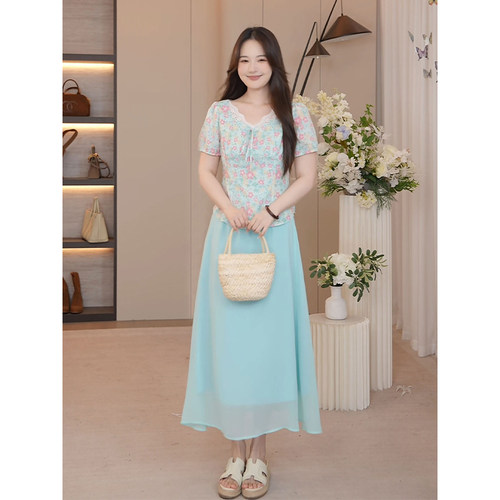 夏大大大码女装 度假风格蕾丝拼接领碎花衬衫上衣+高腰显瘦半身裙