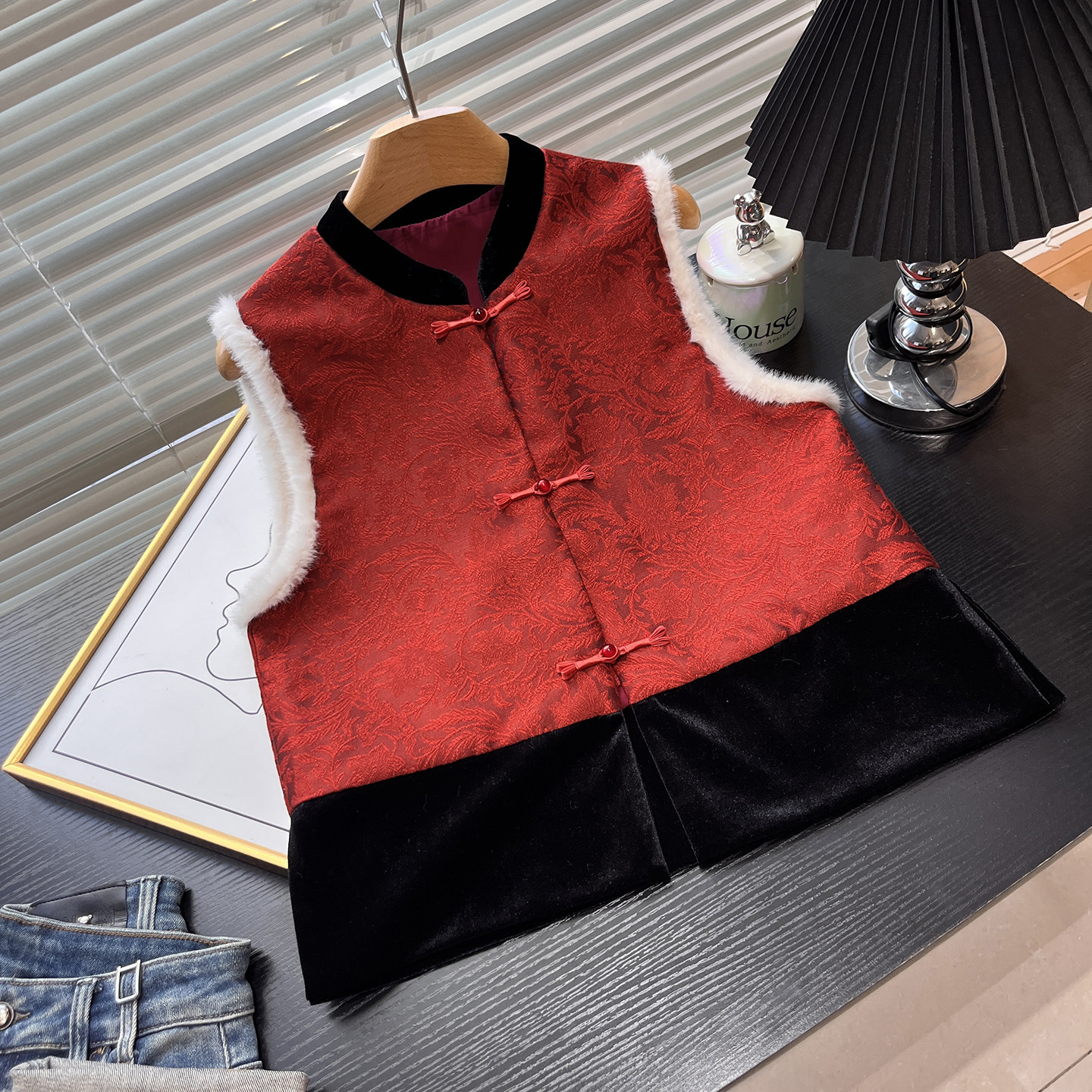 春季气质新中式女立领保暖背心复古盘扣提花夹棉加厚提花国风马甲,女装/女士精品,马夹,淘宝优惠券,粉丝福利购,淘宝优惠卷