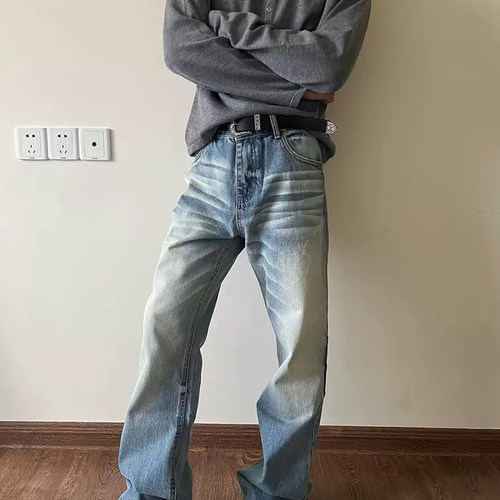 FOBSOM水洗做旧冰蓝牛仔裤