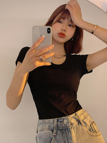 郑小柒 84ZXQ8001 郑小柒 84ZXQ8001