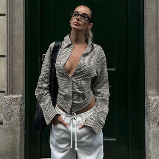 上衣 女ol通勤排扣长袖 H家欧美女装 Bella风翻领绑带收腰格子衬衫