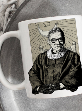 手绘牌风格美国女大法官金斯伯格RBG陶瓷马克杯子法礼物