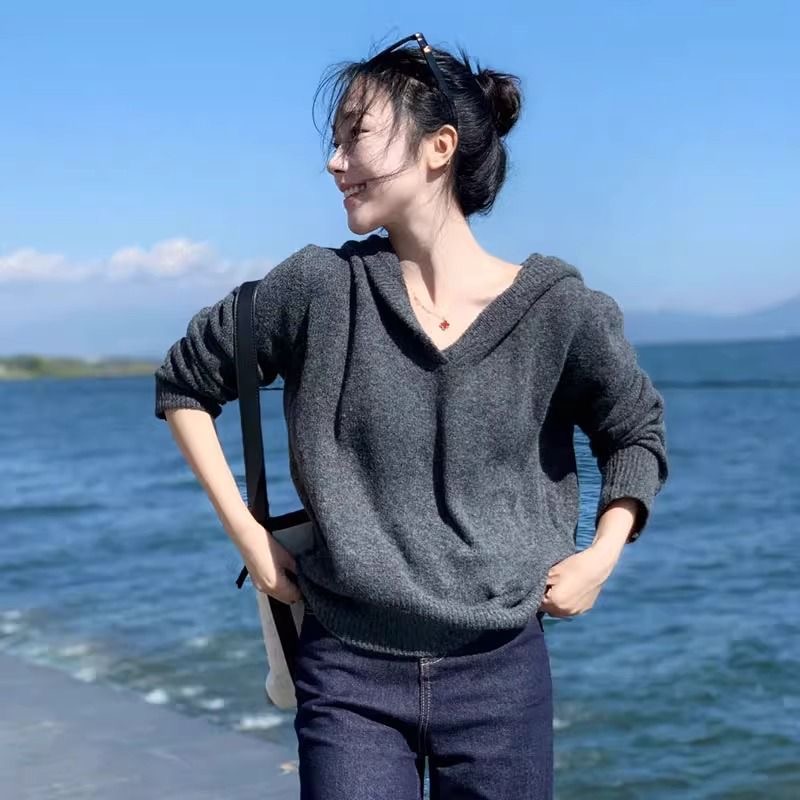 韩系氛围感穿搭连帽针织衫