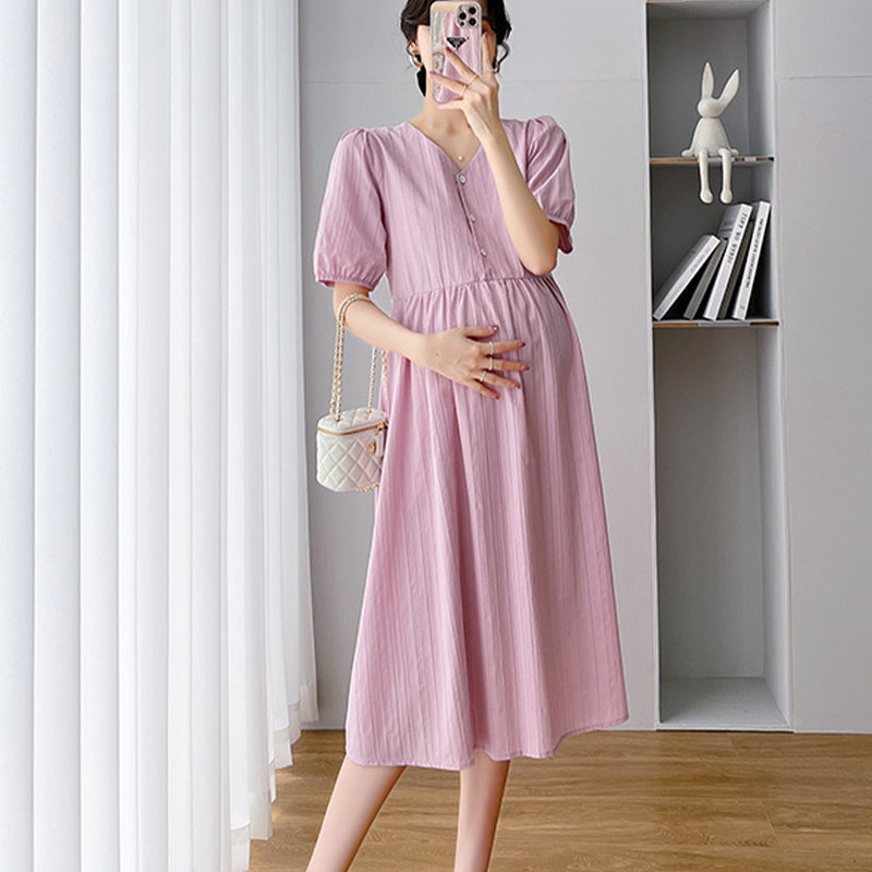 洋气孕妇连衣裙夏天薄款V领中长款夏季孕妇装气质半开扣哺乳裙