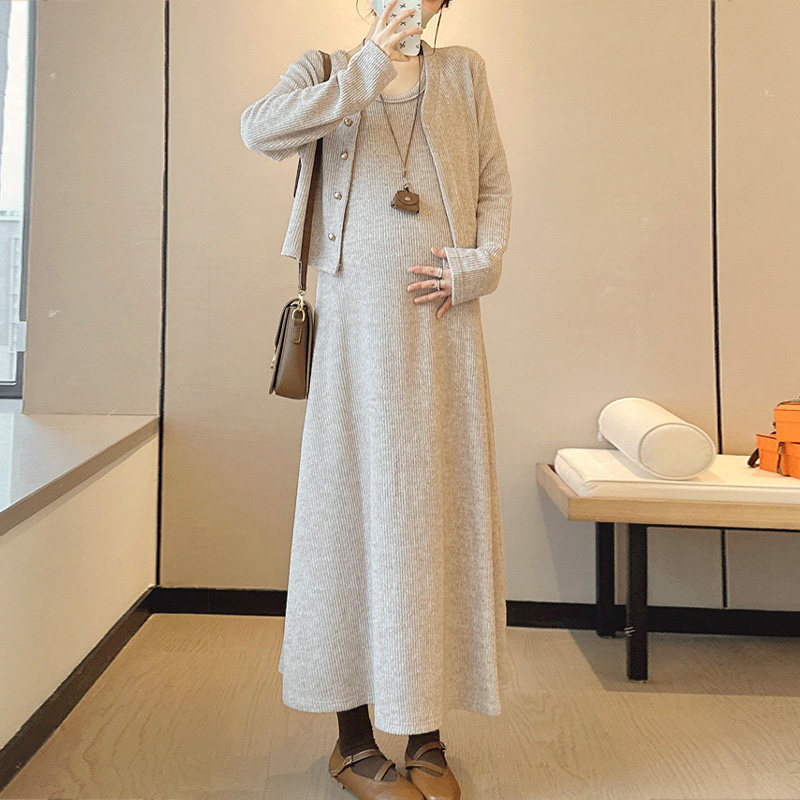 孕妇装背心裙套装极简时尚2026春秋新款针织裙+针织外套两件套