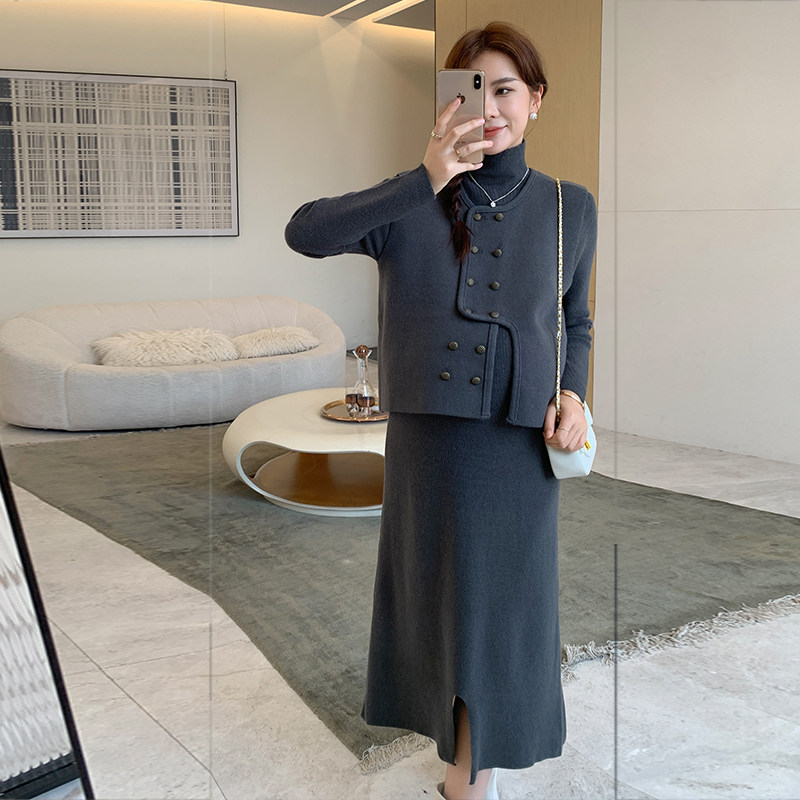 孕妇装2025新款秋款连衣裙宽松休闲百搭中长款裙子时尚洋气孕妇裙