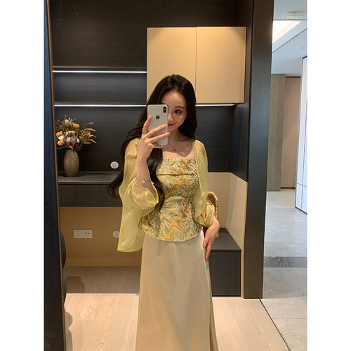 XINYI【玉叶金枝】春季提花刺绣吊带+半裙+开衫氛围感显瘦套装女