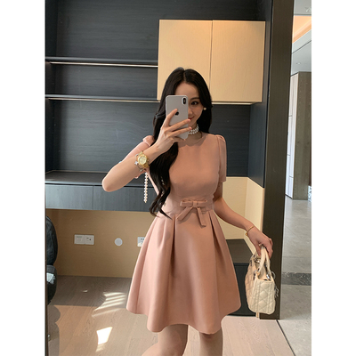 XINYI【古早千金】春季蝴蝶结缎面连衣裙收腰显瘦气质X625Q00192