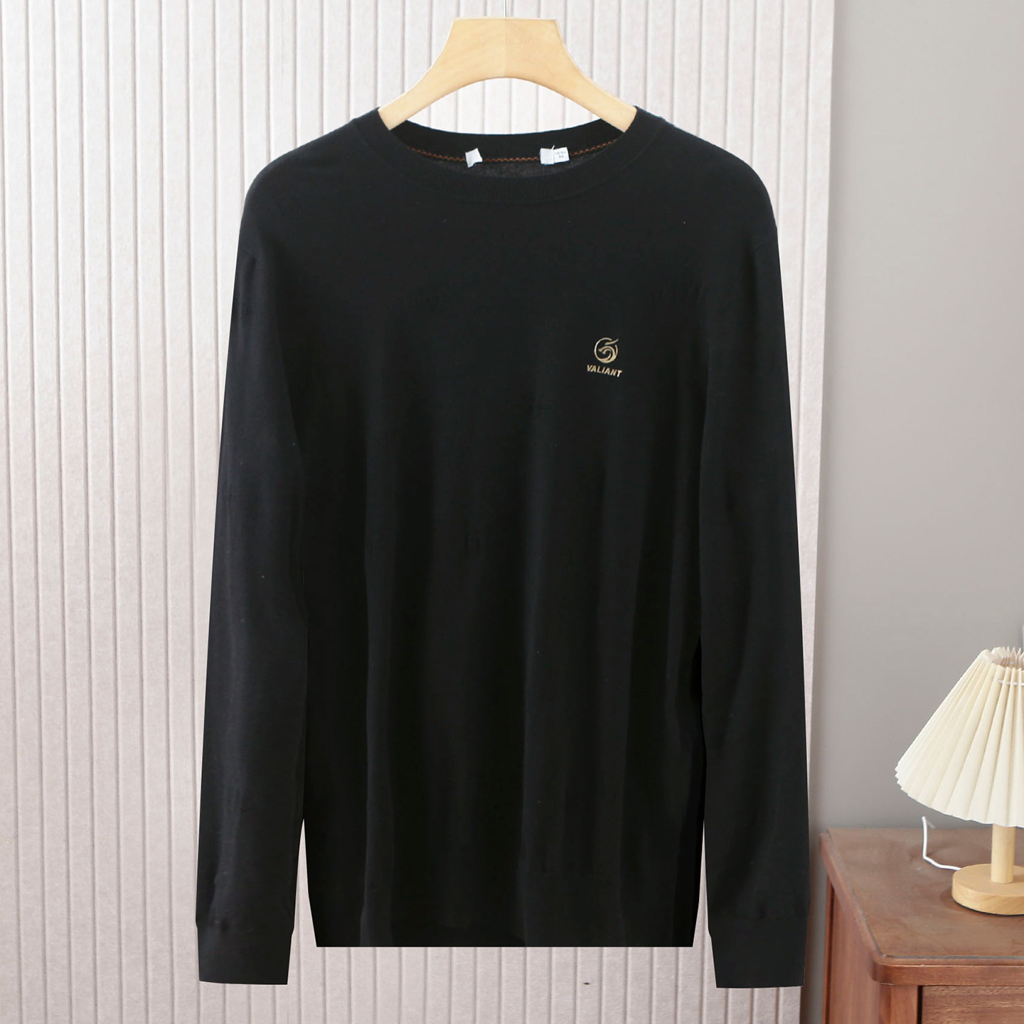 海牌撤柜圆领针织衫男秋冬季时尚胸前小标长袖打底衫毛衣男1Y013