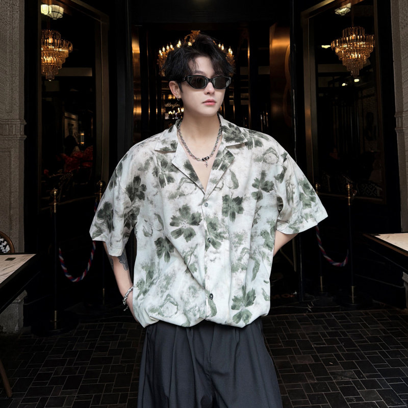 夏季小清新坠垂感薄冰丝碎花衬衫男短袖设计感宽松网红夏威夷衬衣