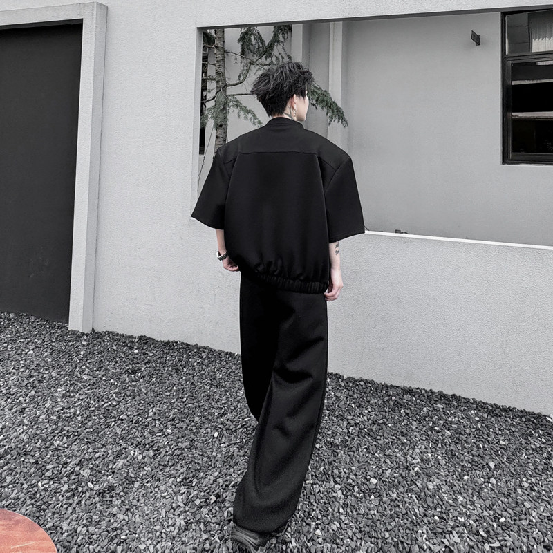 여름 다크 스타일 틈새 스탠드 칼라 리벳 장식 반팔 재킷 남성 정장 잘 생긴 하이 엔드 바지 투피스 세트