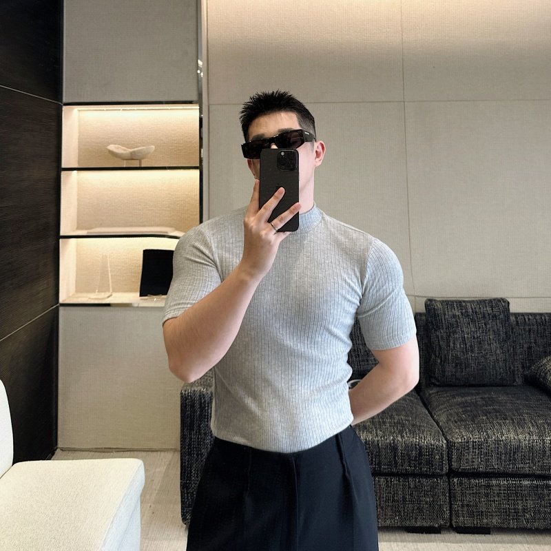 夏季轻熟风型男舒适紧身纯色短袖T恤百搭半高领休闲针织打底衫潮