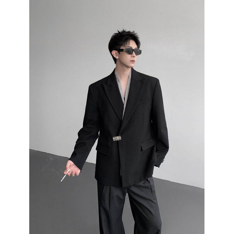 小众金属扣门禁新中式垫肩西装外套男高级感痞帅假两件设计男模款
