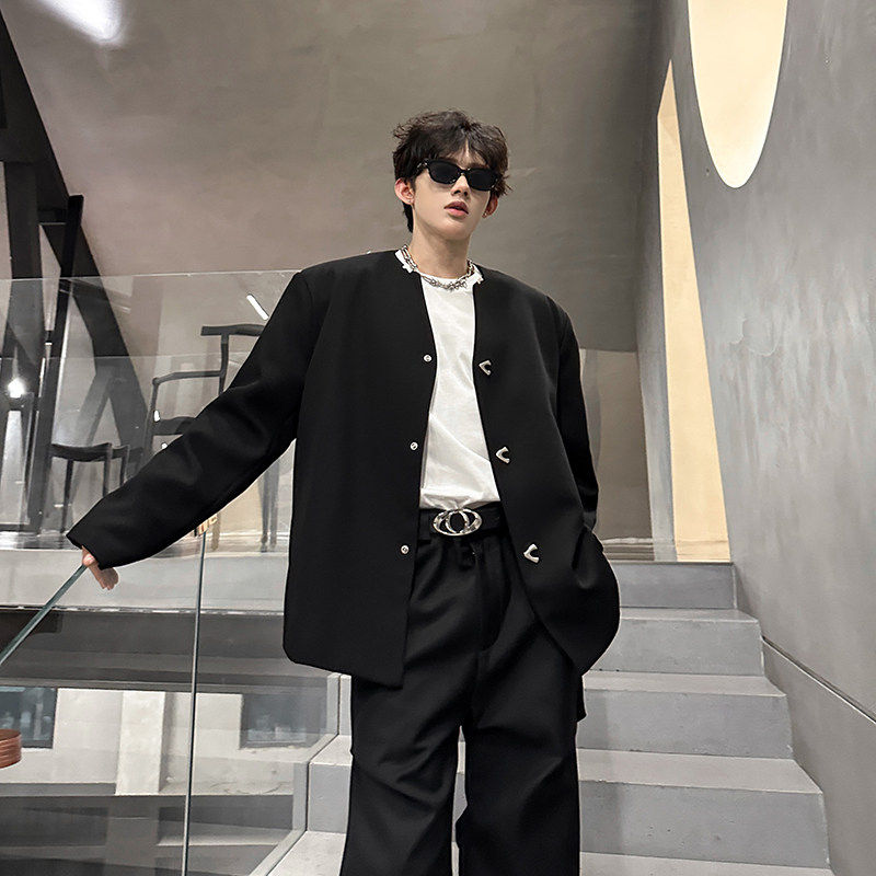 2026春秋新中式无领V领金属扣开衫简约休闲小西装外套高级感痞帅