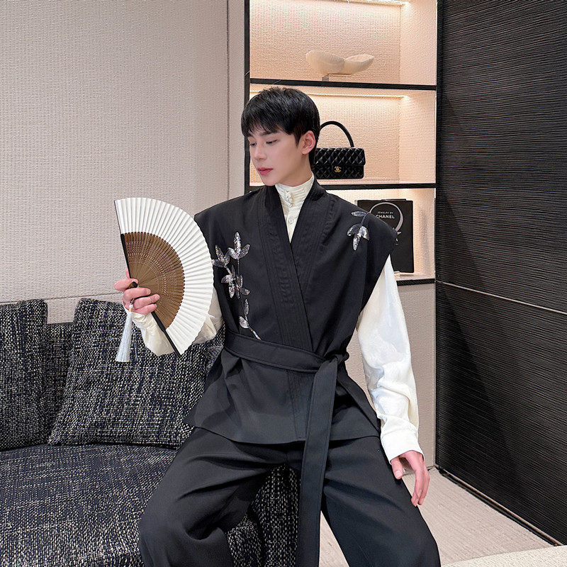 秋装新中式刺绣腰带开衫马甲男亮片设计感坎肩上衣高级感痞帅背心