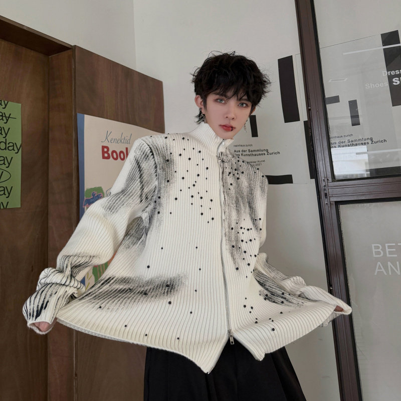 2026秋冬款小众不规则喷绘涂鸦钉珠拉链开衫毛衣男女时尚针织外套