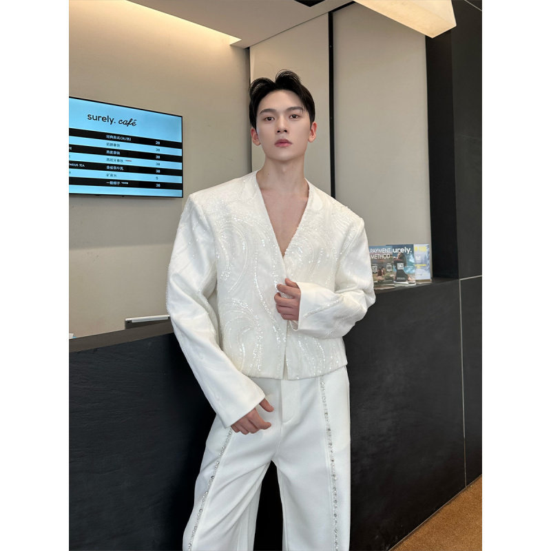 高级感轻奢手工刺绣珠片设计短款V领西装男歌手演出时尚礼服外套