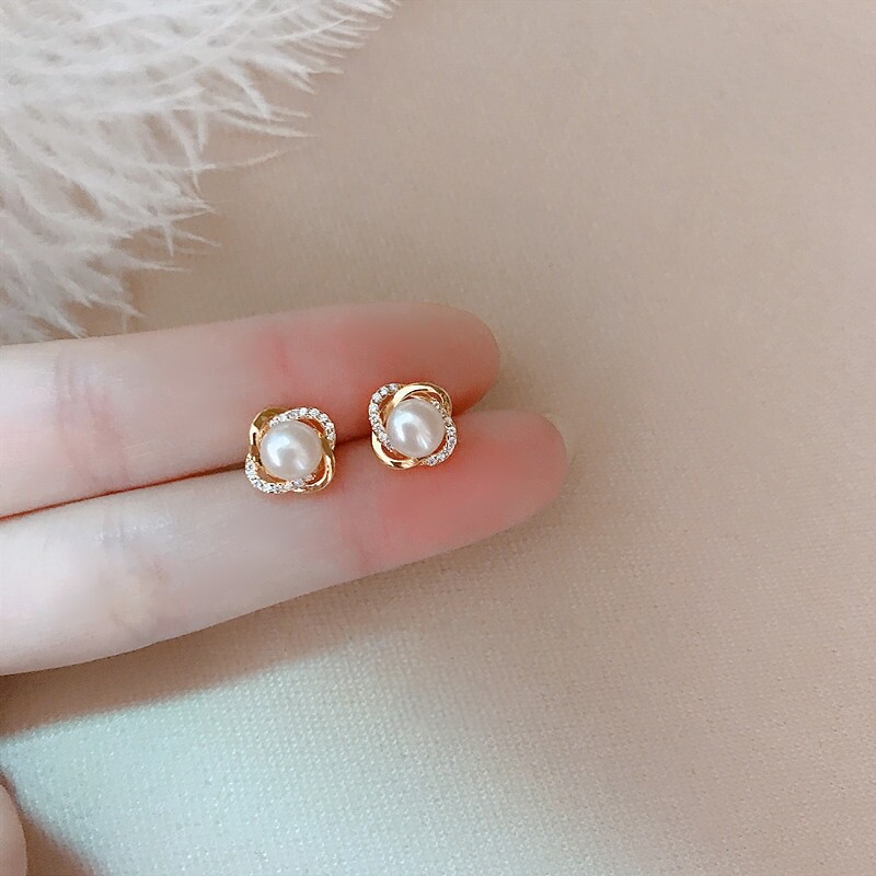 日韩风银质珍珠圆形设计师耳钉