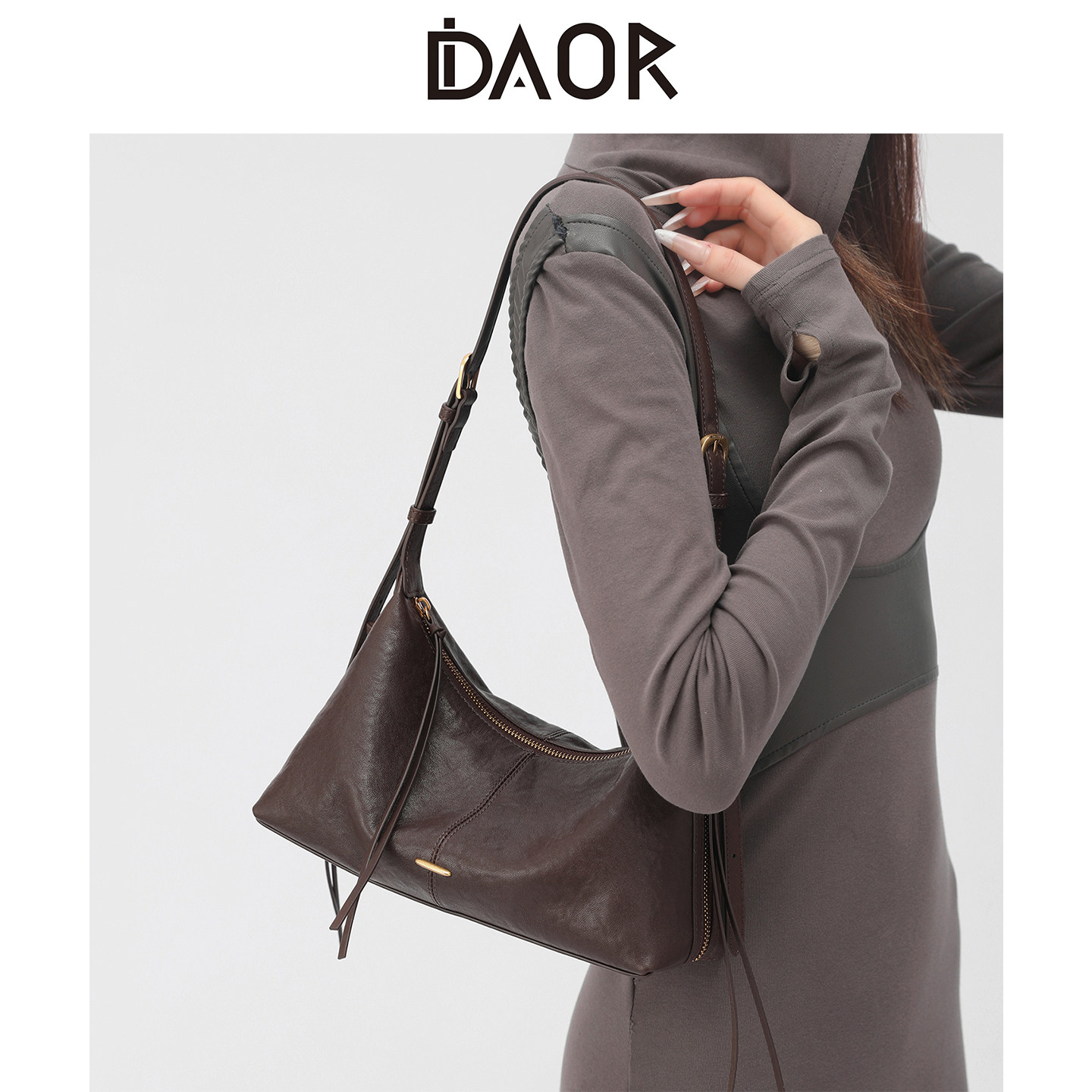 DAOR极简hobo腋下包包女2025冬季新款高级感饺子包百搭单肩斜挎包,箱包皮具/热销女包/男包,腋下包,淘宝优惠券,粉丝福利购,淘宝优惠卷