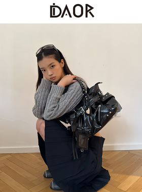 DAOR原创设计油蜡皮机车包女辣妹铆钉流苏手提斜挎包大容量托特包