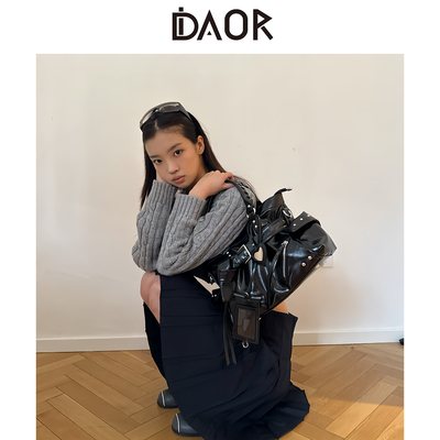 DAOR原创设计油蜡皮大容量机车包