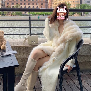 慵懒风大翻领毛衣外套女秋冬2026新款仿狐狸毛长款气质针织外套