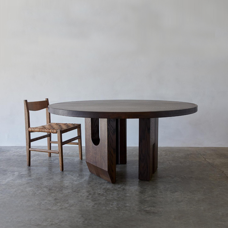 新款复古实木餐桌中古侘寂风艺术圆形餐台家用小户型民宿酒店饭桌