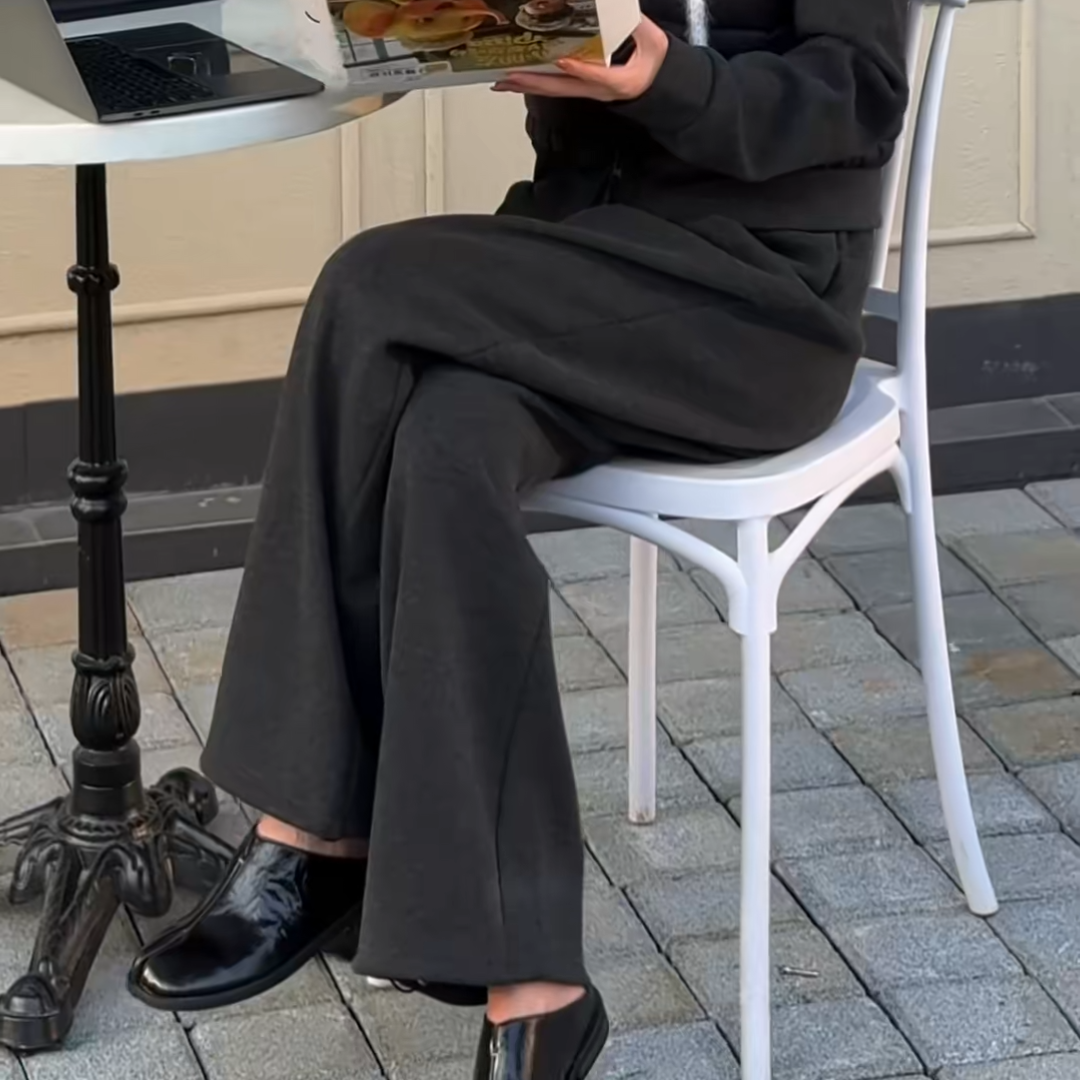 极简风黑色加绒厚实显瘦休闲卫裤