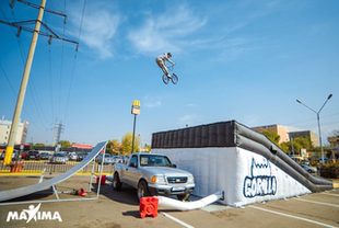 新福充气单车垫子极限运动自行车摩托车越野花样训练着陆安全气垫