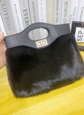 31bag小香风手拿包进口水貂毛整皮2025新款时髦休闲款毛包真牛皮