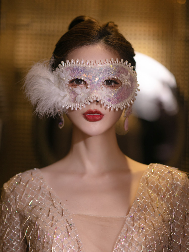 万圣节化妆舞会派对蒙面羽毛性感面纱蕾丝高档奢华白色新娘面具