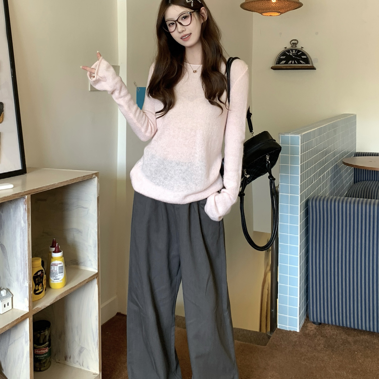 温柔粉色纸片人慵懒风针织衫